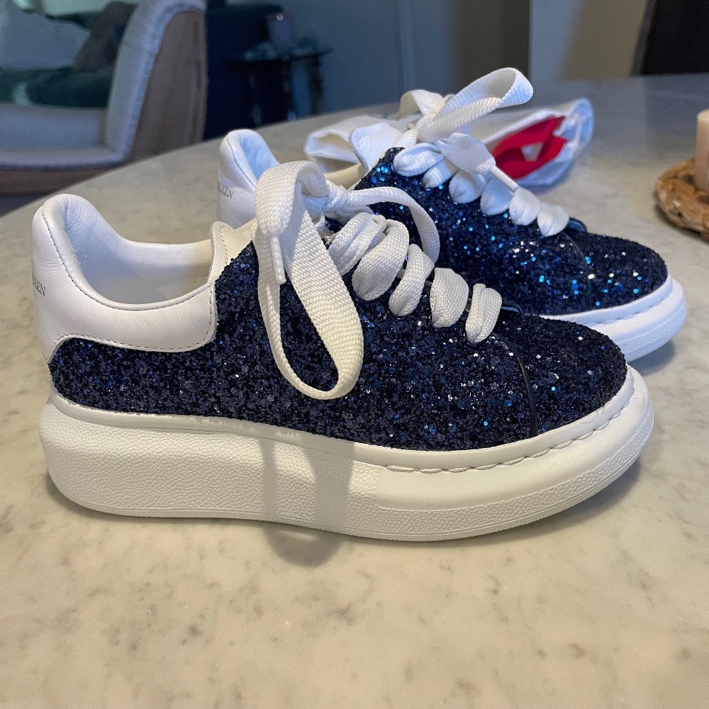 Alexander McQueen  Glitter Oversize Platform Sneaker in Blue